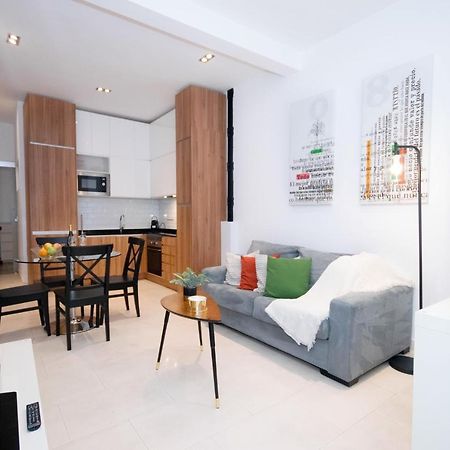 For You Rentals Apartamento Temporal Con Encanto En Malasana Min24 마드리드 외부 사진
