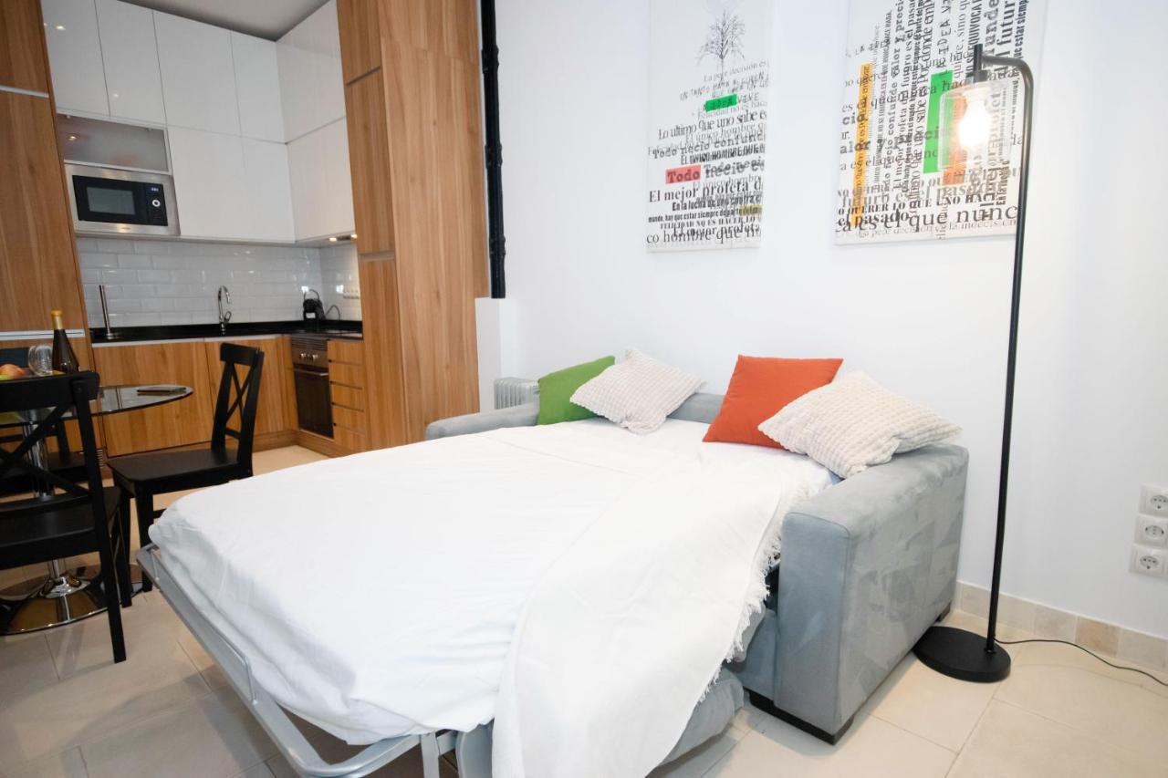 For You Rentals Apartamento Temporal Con Encanto En Malasana Min24 마드리드 외부 사진