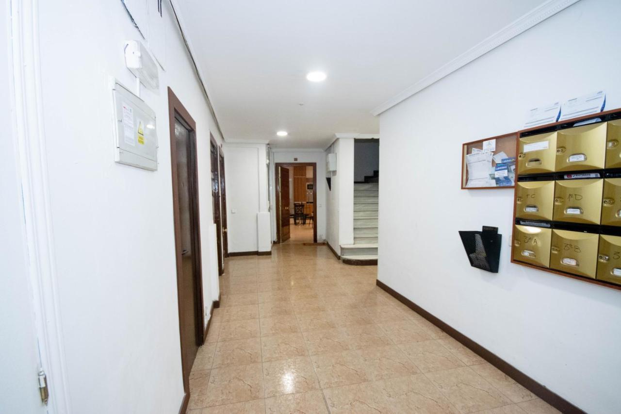 For You Rentals Apartamento Temporal Con Encanto En Malasana Min24 마드리드 외부 사진