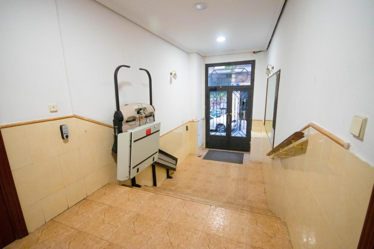 For You Rentals Apartamento Temporal Con Encanto En Malasana Min24 마드리드 외부 사진