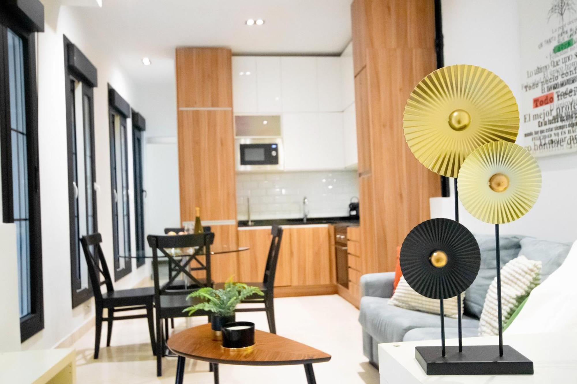 For You Rentals Apartamento Temporal Con Encanto En Malasana Min24 마드리드 외부 사진